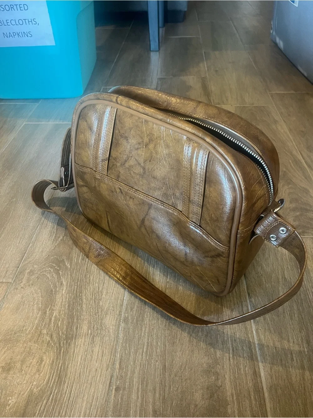 Tan Vintage American Luggage Tourister faux leather travel bag